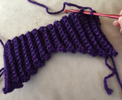 Mermaid Messy Bun Hat for Teens & Adults - Crochet Pattern ~ Crafty ...