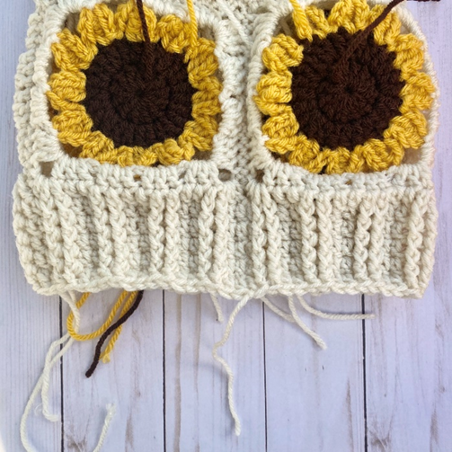 Sunflower Fingerless Gloves - Crochet Pattern ~ Crafty Kitty Crochet