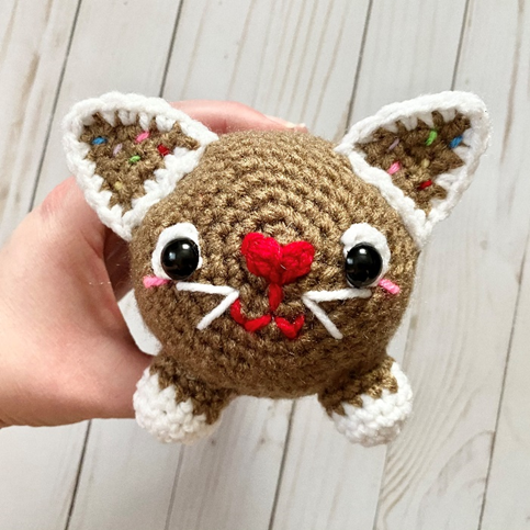 Gingersnap Cat Crochet Kit By The Knitty Critters