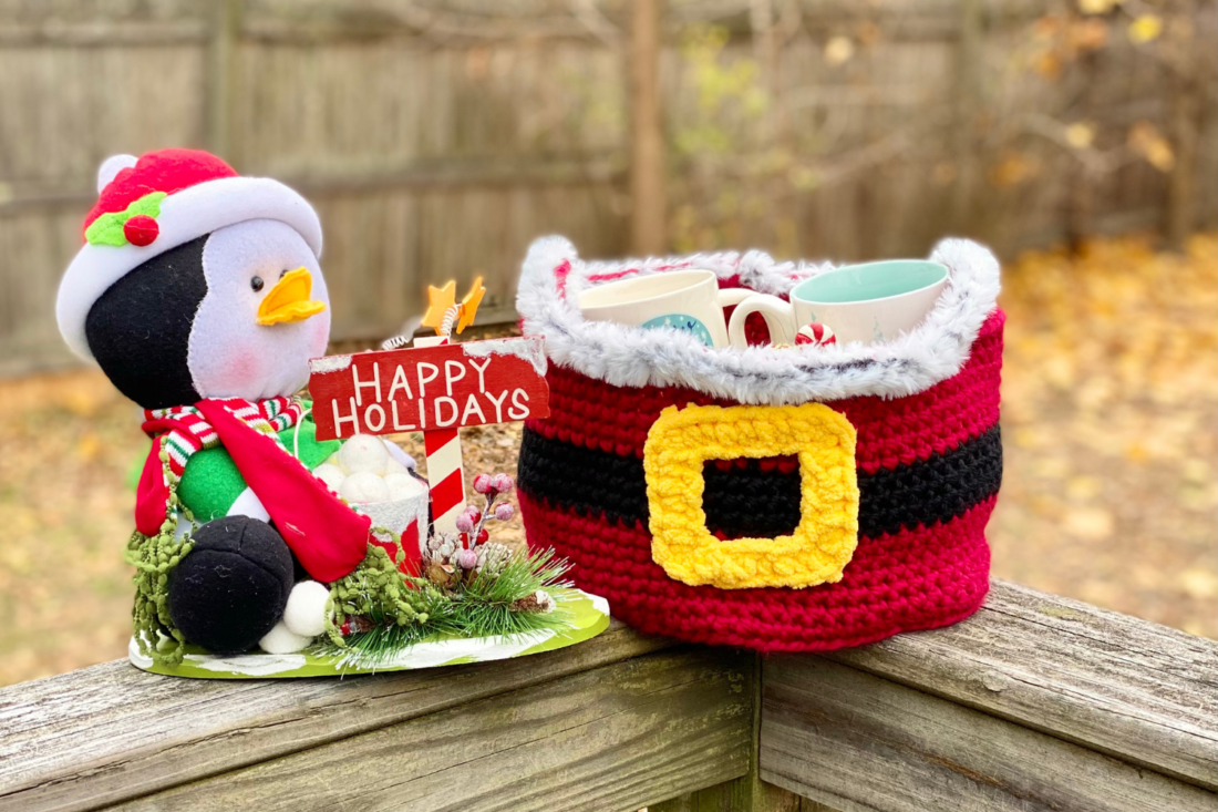 Christmas Basket. Gift Basket for Adults Christmas.christmas Gift for Home.  Handmade Sewing Basket. Sewing Box. Crochet Scrapbooking Basket. 